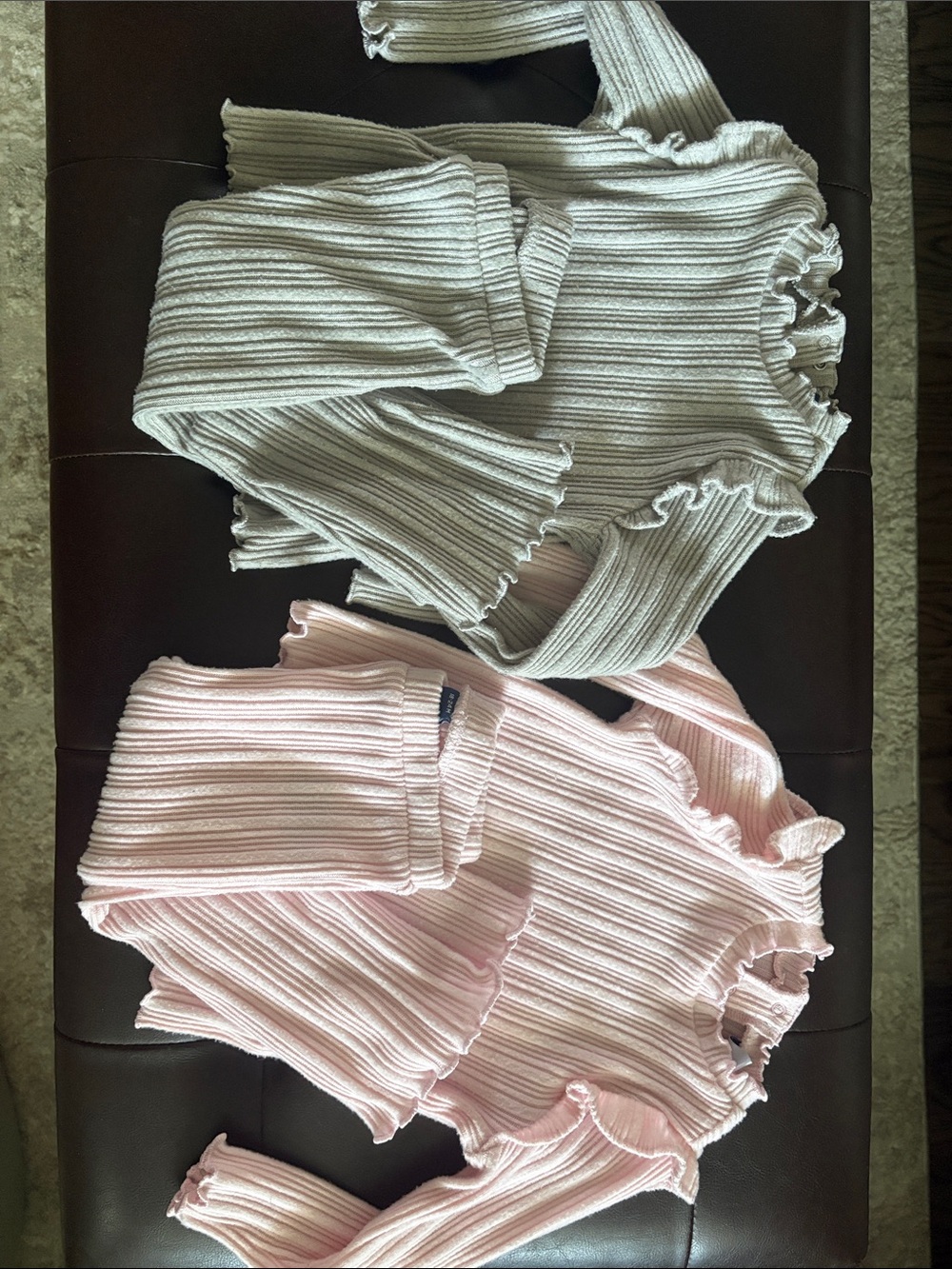 Toddler girls Ribbed Ruffle Knit Top - Pink and grey sets
